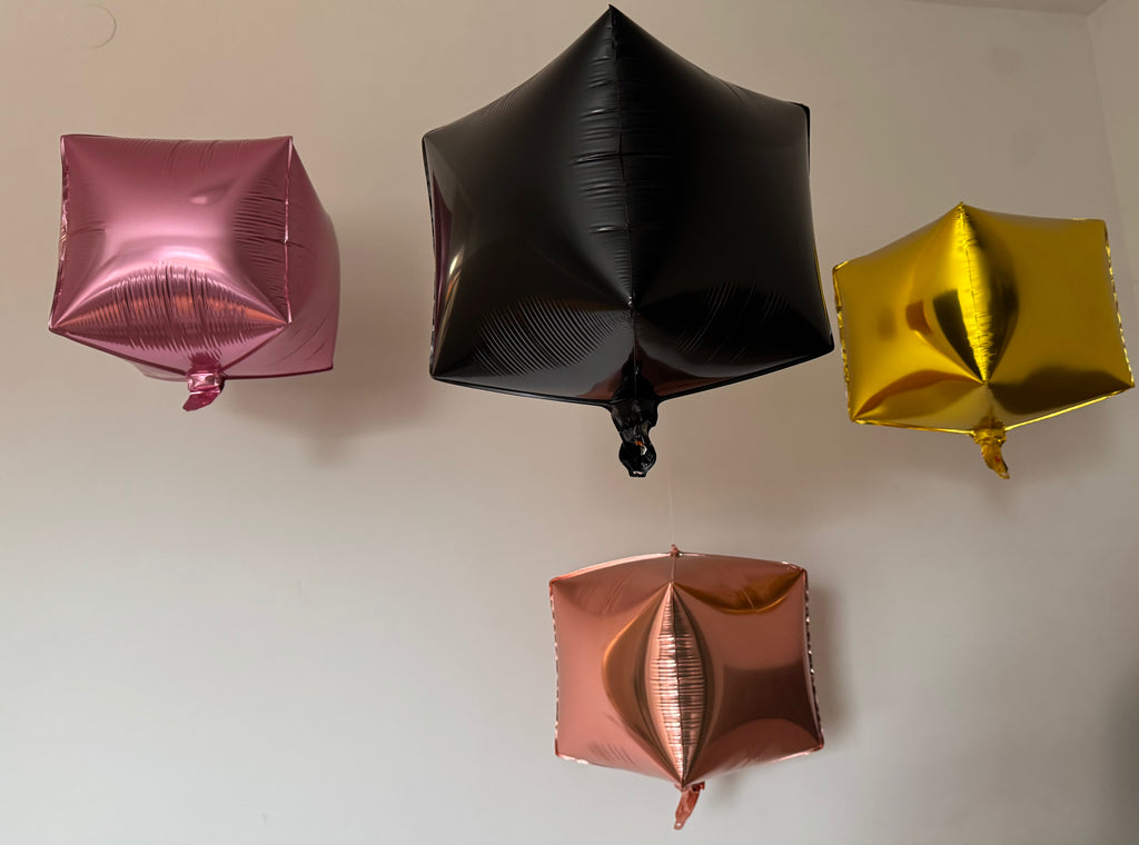 Kockasti folija balon 56cm - Prestige